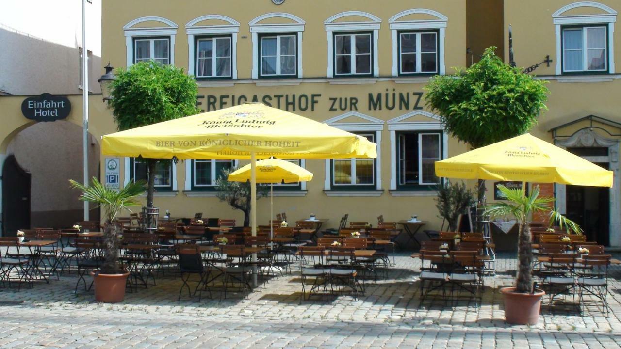 Brauereigasthof Zur Muenz Seit 1586 Hotel Günzburg Exterior foto